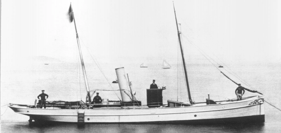 The MBA's first research vessel Busy Bee, which was in use from 1896 to 1901.